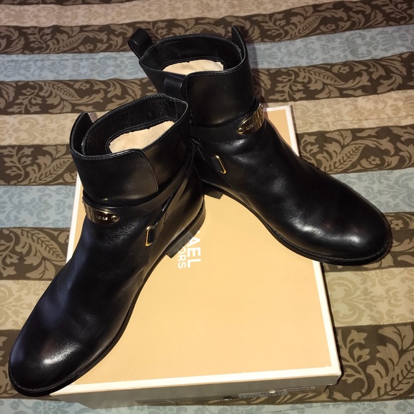 🖤 Michael Kors Arley Leather Ankle Boot 🖤 - Picture 8 of 8
